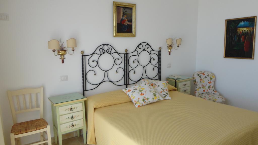 Hotel Villa Mora Giardini-Naxos Exterior foto