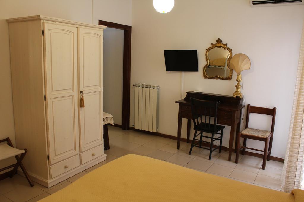 Hotel Villa Mora Giardini-Naxos Exterior foto