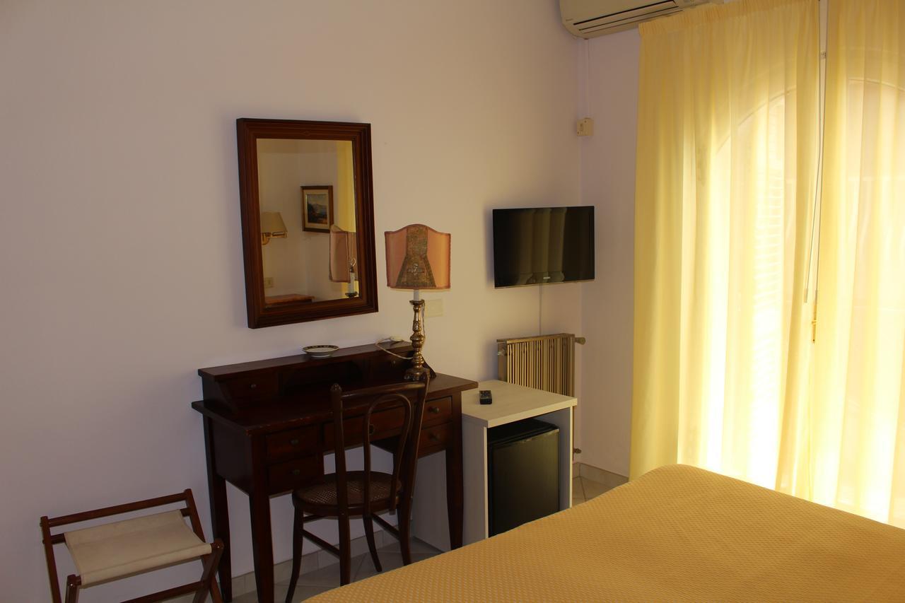 Hotel Villa Mora Giardini-Naxos Exterior foto