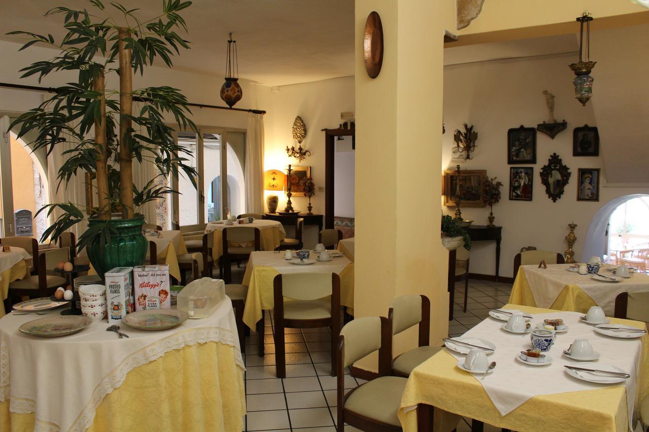 Hotel Villa Mora Giardini-Naxos Exterior foto